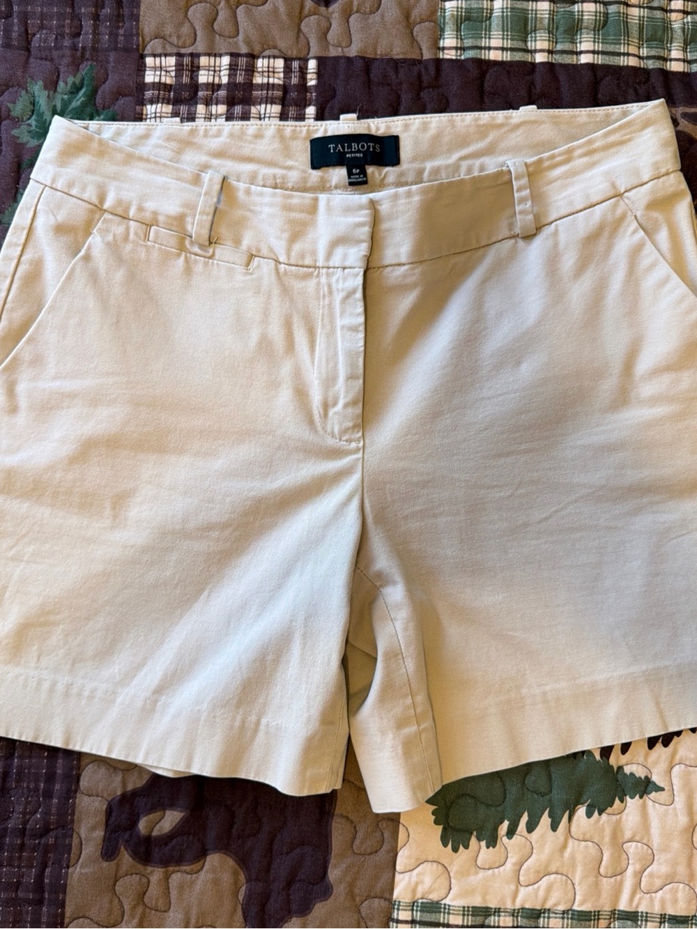 Talbots Women’s Khaki Chino Shorts 6P
